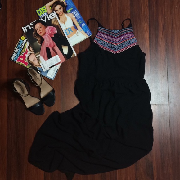 Black Aztec Maxi Dress - Picture 1 of 6